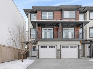 516 W Sage Hill Grv NW, Calgary, AB T3R0Z8