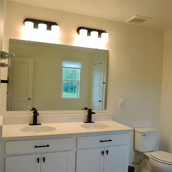 3366 Sanctuary Dr — Photo 19