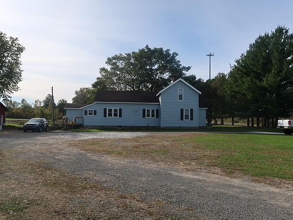 2nd image of 61101 62nd St