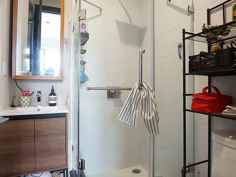 37 Wilson Ave #3B — Photo 9