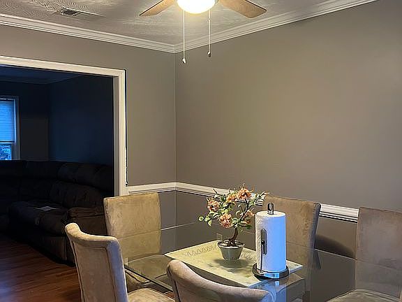4th image of 1308 Gravenhurst Cir