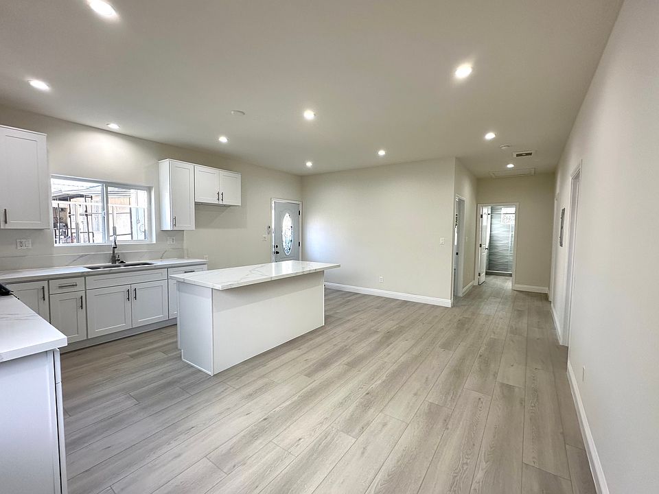 Kitchen/Dining Area View