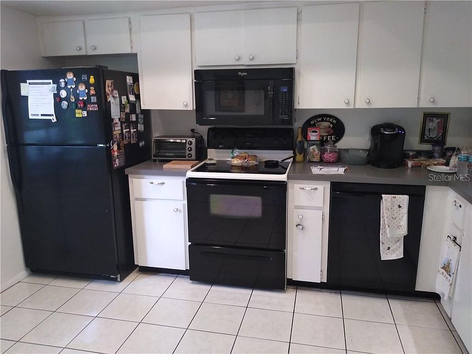 2nd image of 2253 Lark Cir E APT C