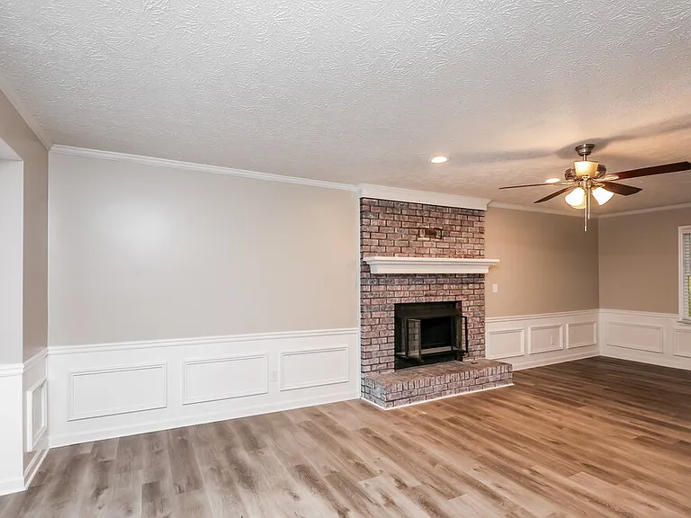 3881 Wintergreen Ct — Photo 8