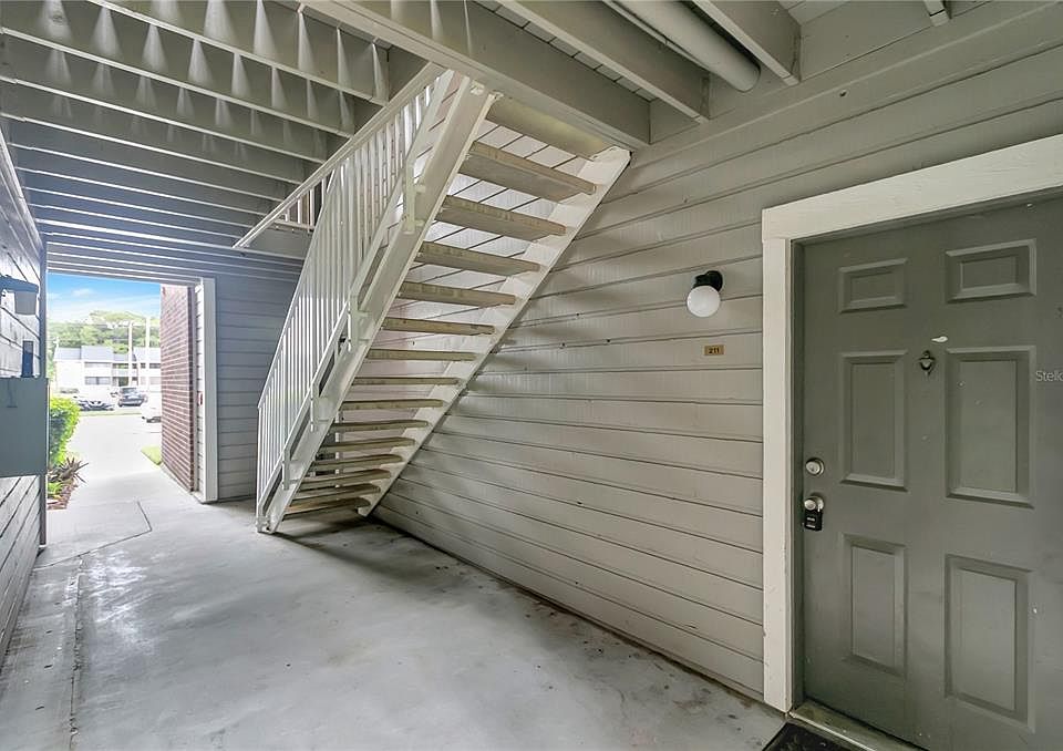 1st image of 1400 GANDY BOULEVARD N #211