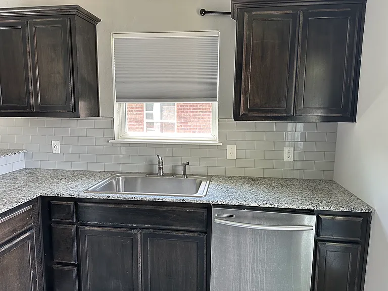 4108 NW 151st St — Photo 5