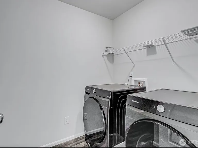 9155 Candytuft Dr SE — Photo 11