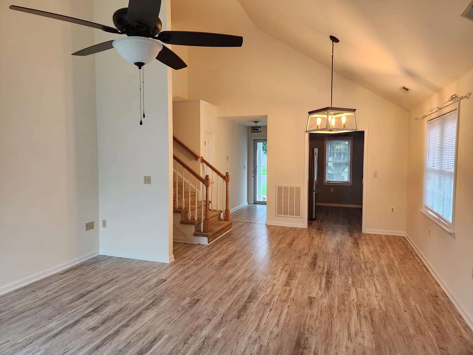 3 bed, 1545 sqft, $2,200 — Photo 2