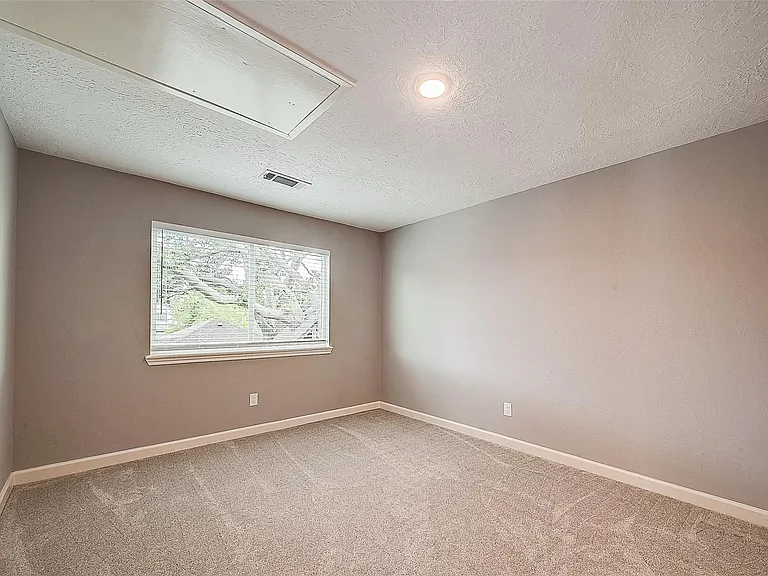 1623 Cherry Ridge Dr — Photo 39