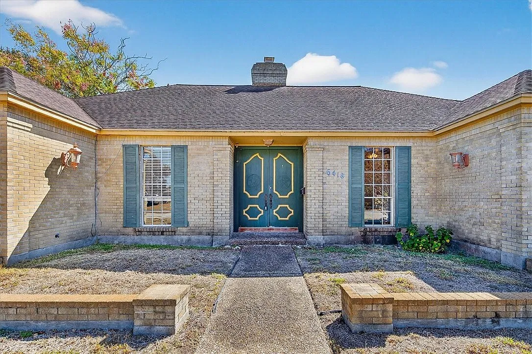4 bed, 3.0 bath, 2613 sqft, $2,500 — Photo 2
