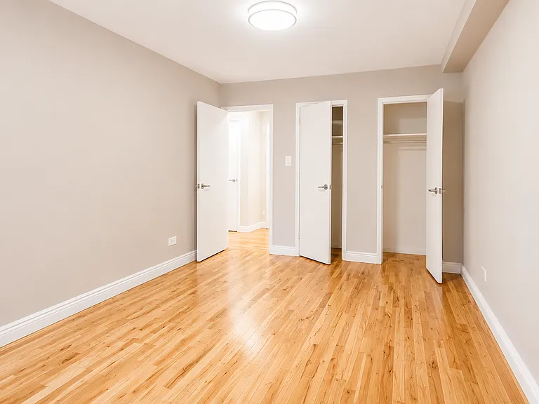 540 Ocean Pkwy #5 — Photo 6