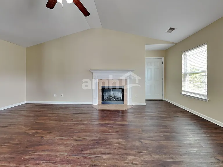 117 Lake Pointe Dr — Photo 8