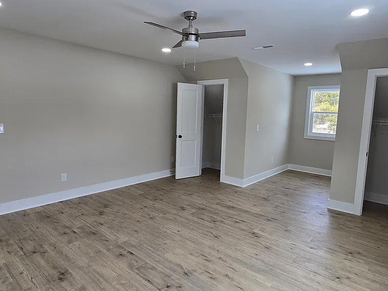 5058 Shattalon Dr — Photo 31
