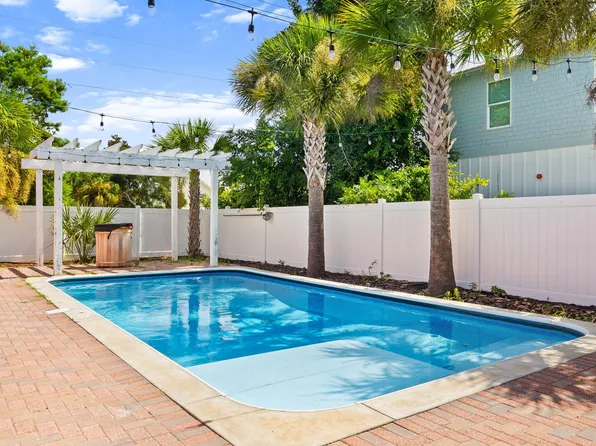 4571 Luke Ave, Destin, FL 32541