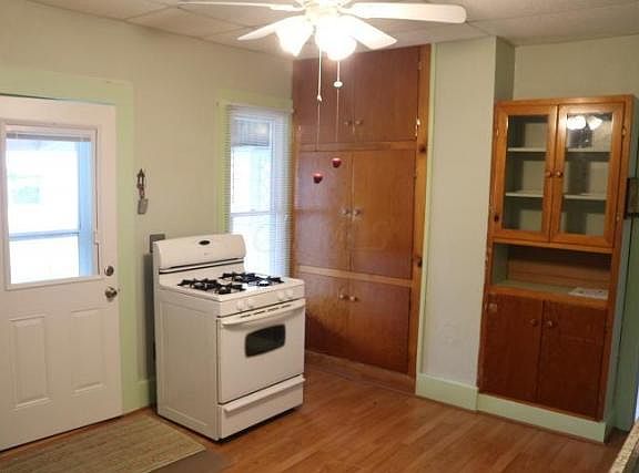 4th image of 803 W Sugar St