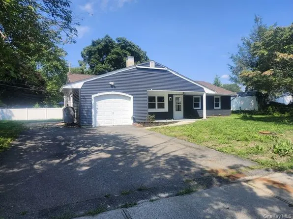 73 Morton Street, Port Jefferson, NY 11776