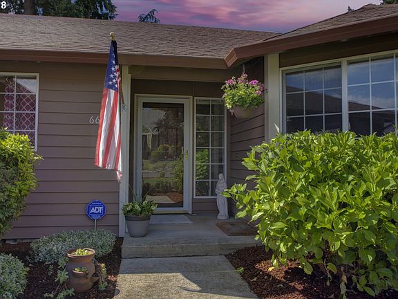 3rd image of 6609 NE 52nd St