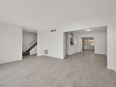 566 Tam O Shanter, Las Vegas, NV 89109, photo 4