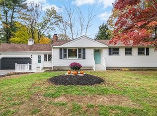 16 Sparrow Ln, Holliston, MA 01746