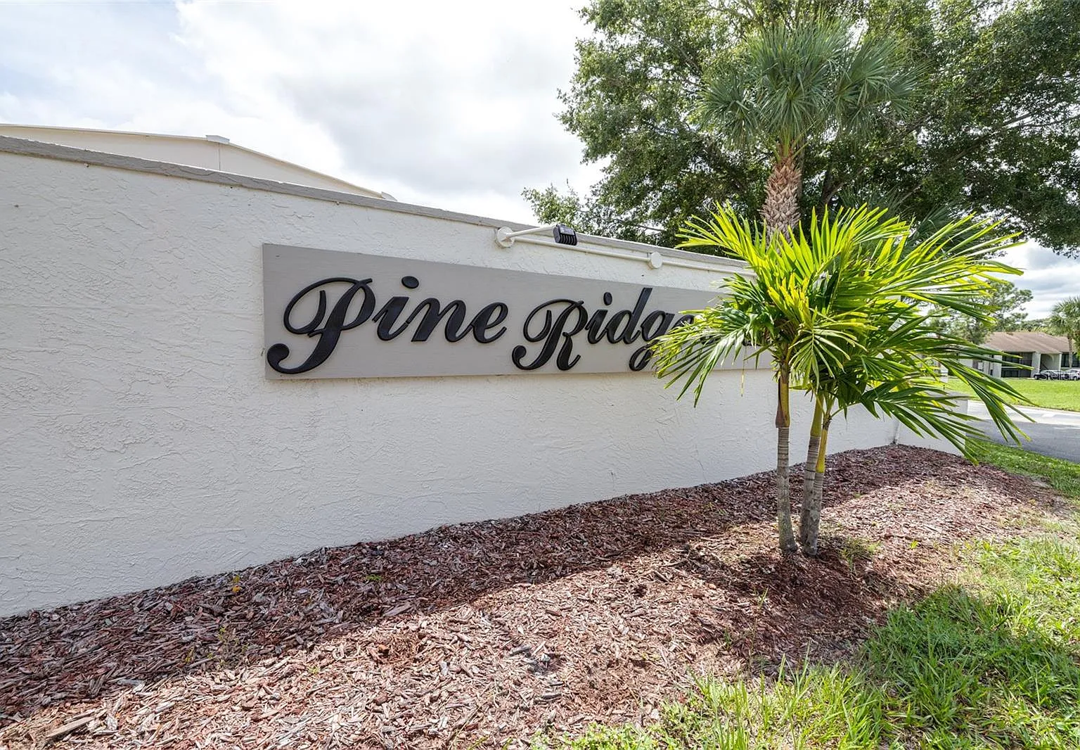 2 bed, 1036 sqft, $1,650 — Photo 3