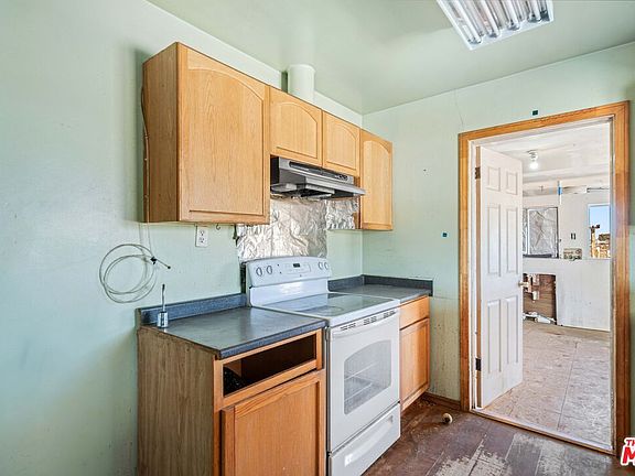 4th image of 45611 250th St E