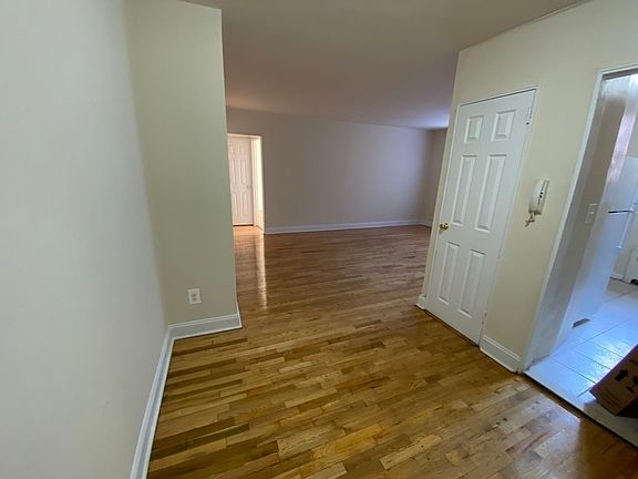 3rd image of 143-09 Barclay Ave #33