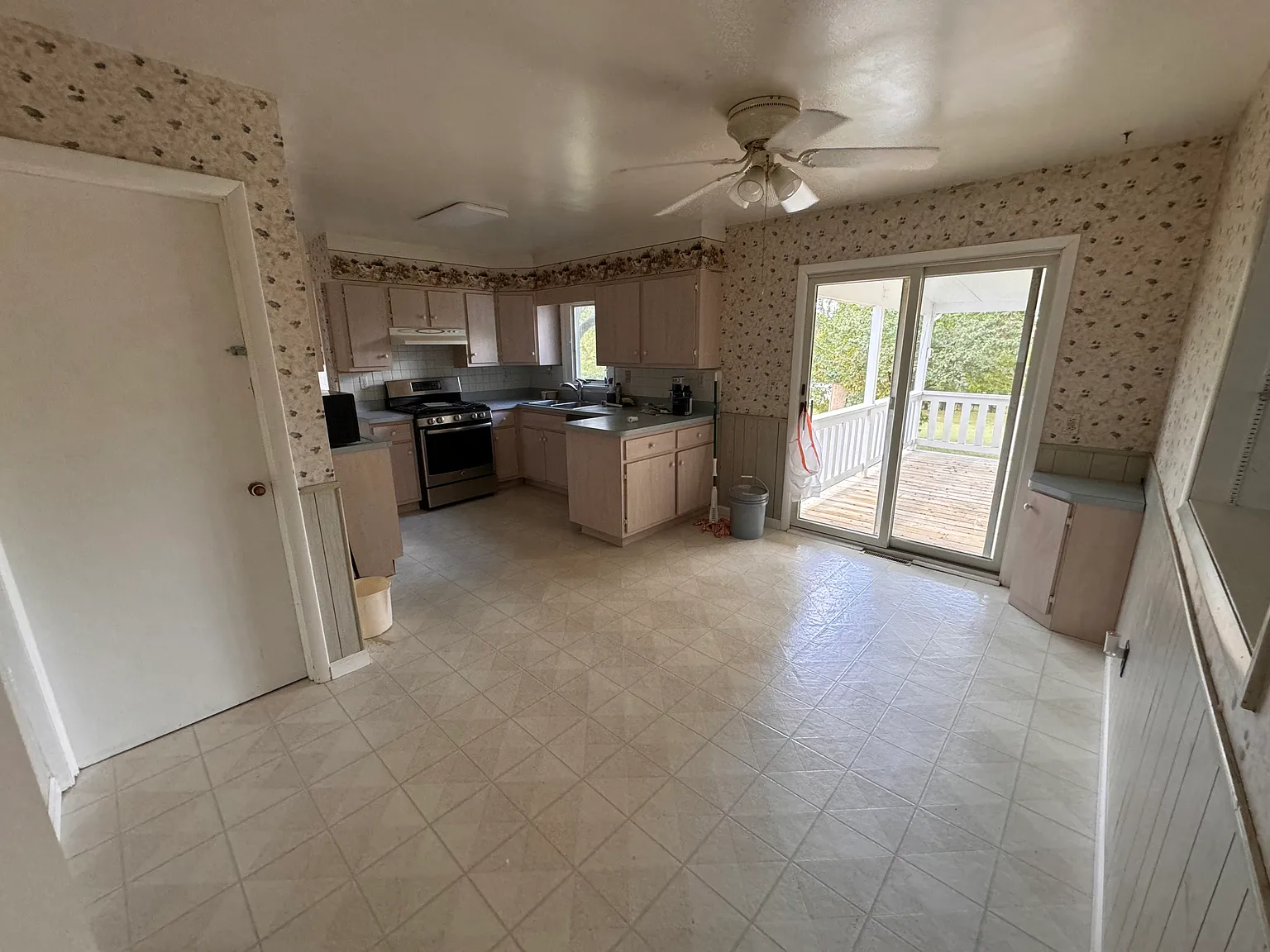 401 Duenke Rd — Photo 3