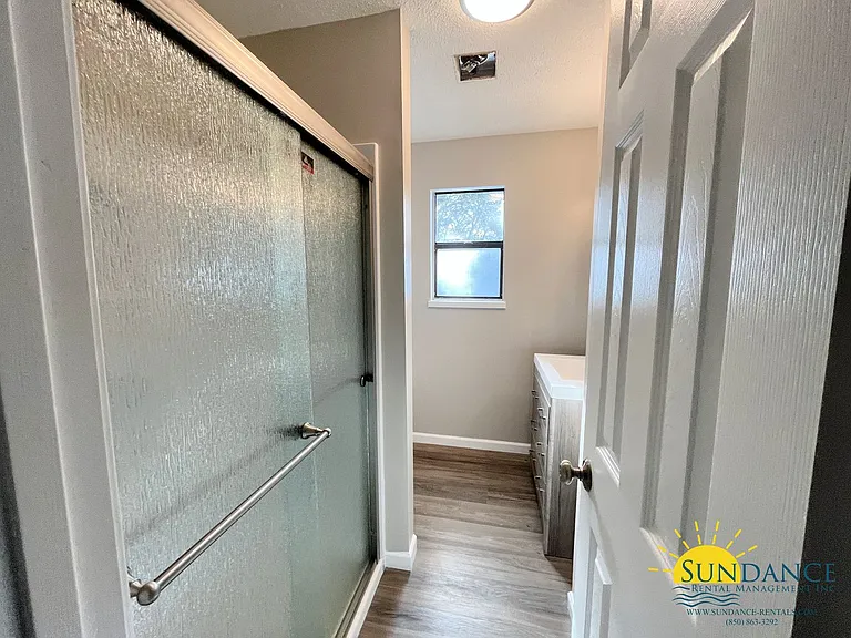 45 Warwick Dr — Photo 15