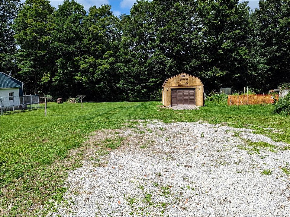 10262 Crane St, Cranesville, PA 16410 Zillow