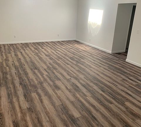 2nd image of 59 Rosewood Cir