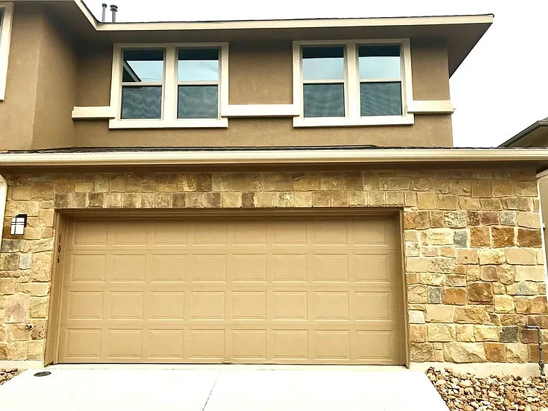 6814 E Riverside Dr #106 — Photo 31