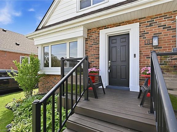 3rd image of 18 Ipswich Pl