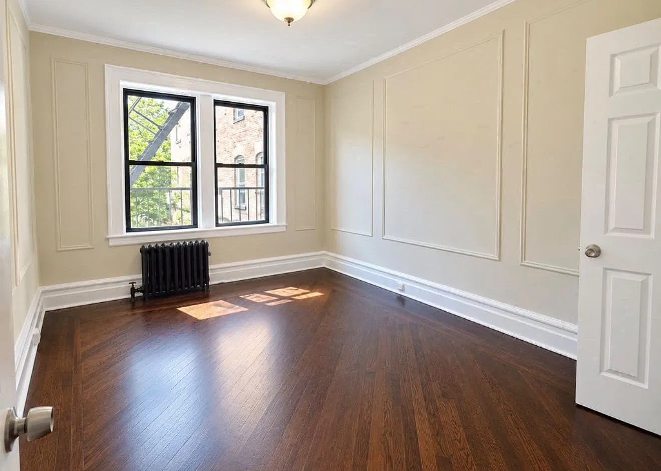 210 Roseville Ave — Photo 2