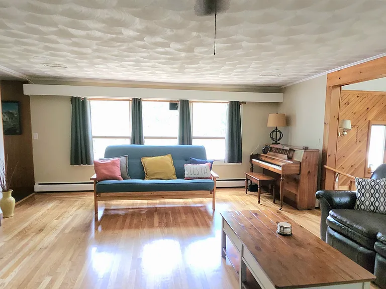 93 Reservoir Rd — Photo 6