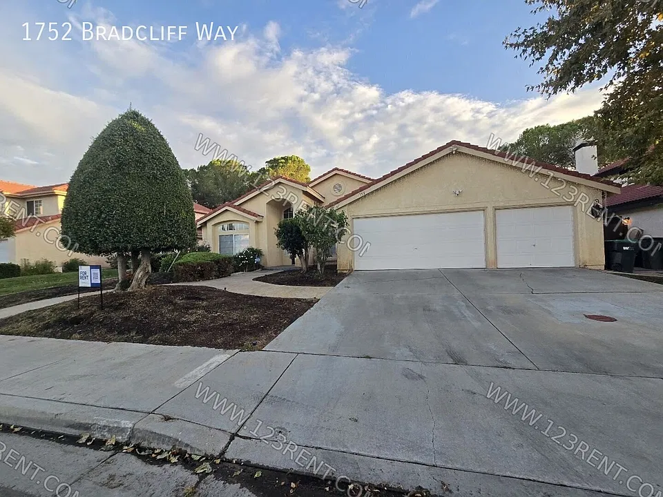 1752 Bradcliff Way