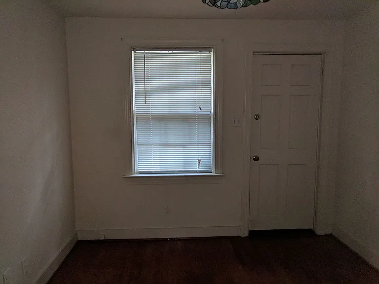 3320 Ellwood Ave.* — Photo 8