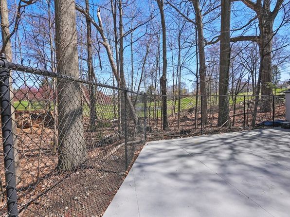 68 Main St APT 16C, Stoneham, MA 02180