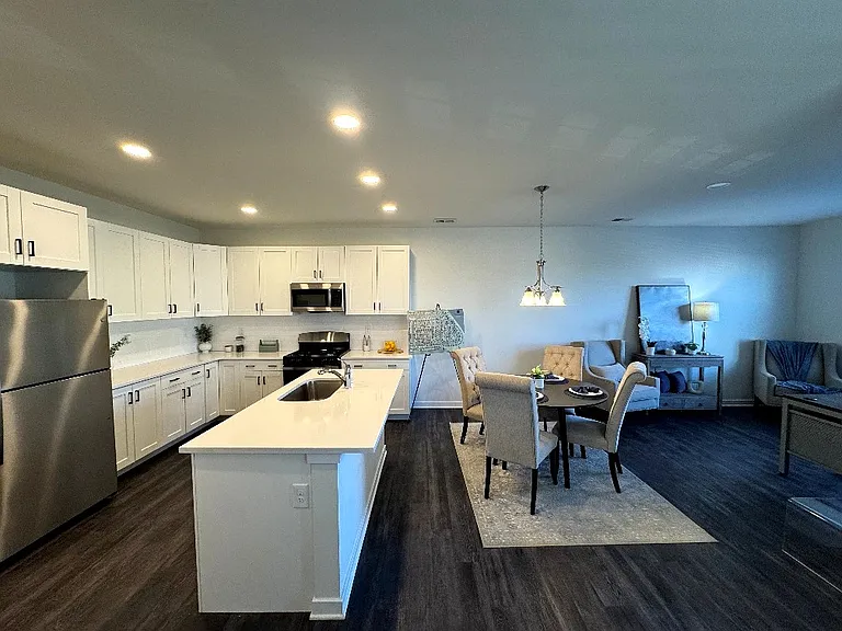 514 Nickerjack Way — Photo 2