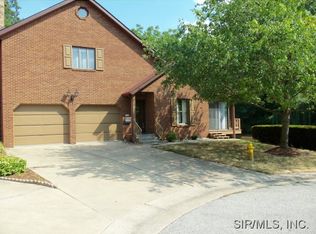 318 Northoak Dr, Collinsville, IL