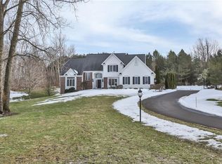 592 Eleanor Rd, Victor, NY 14564