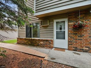 720 W Village Rd APT 107, Chanhassen, MN 55317
