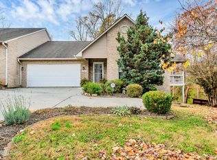 921 Mercer Dr, Maryville, TN 37801