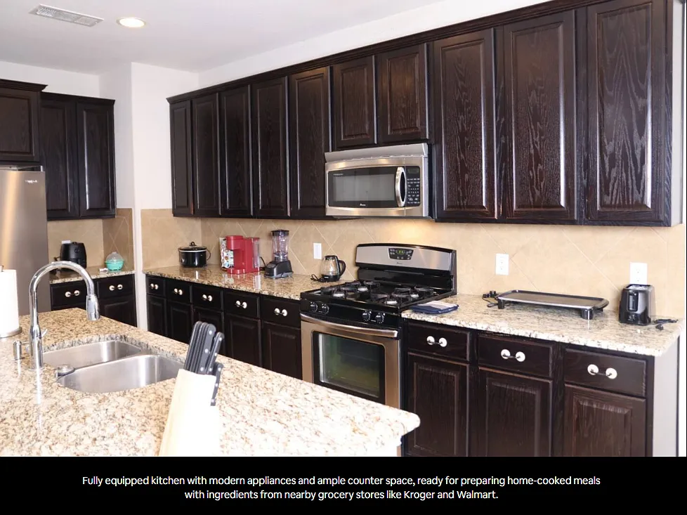 5 bed, $5,800 — Photo 2