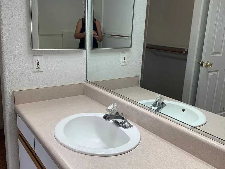 2870 Winterhaven Ct — Photo 11