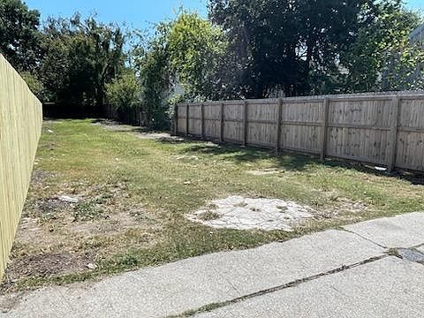 2nd image of 314 N Roman St