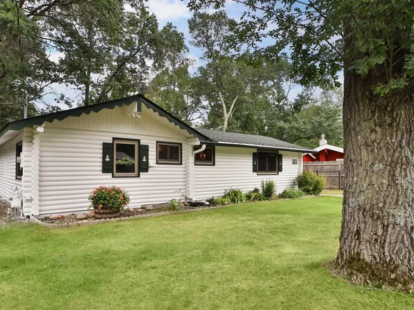 29872 Canary Ln, Breezy Pt, MN 56472