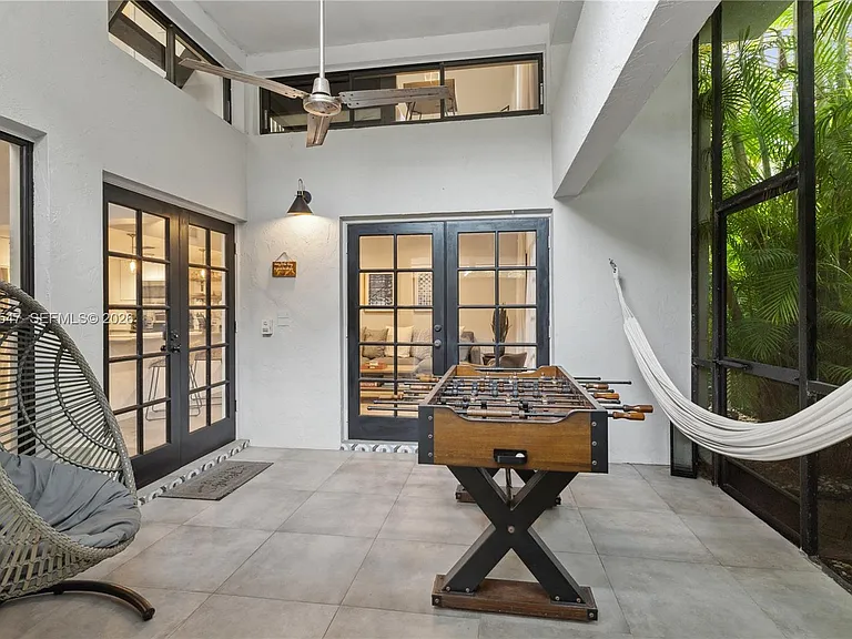3143 Virginia St #3 — Photo 3