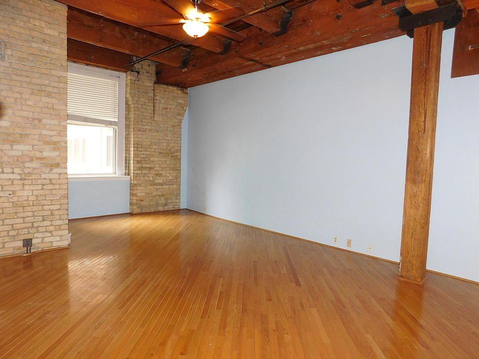 1st image of 540 N Lake Shore Dr APT 610