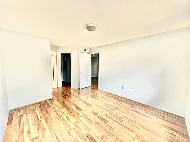 3004 Parkway Blvd #208 — Photo 12