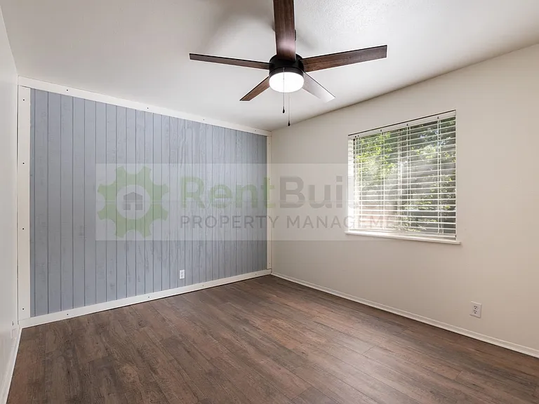 1601 Pennsylvania St NE #4 — Photo 12